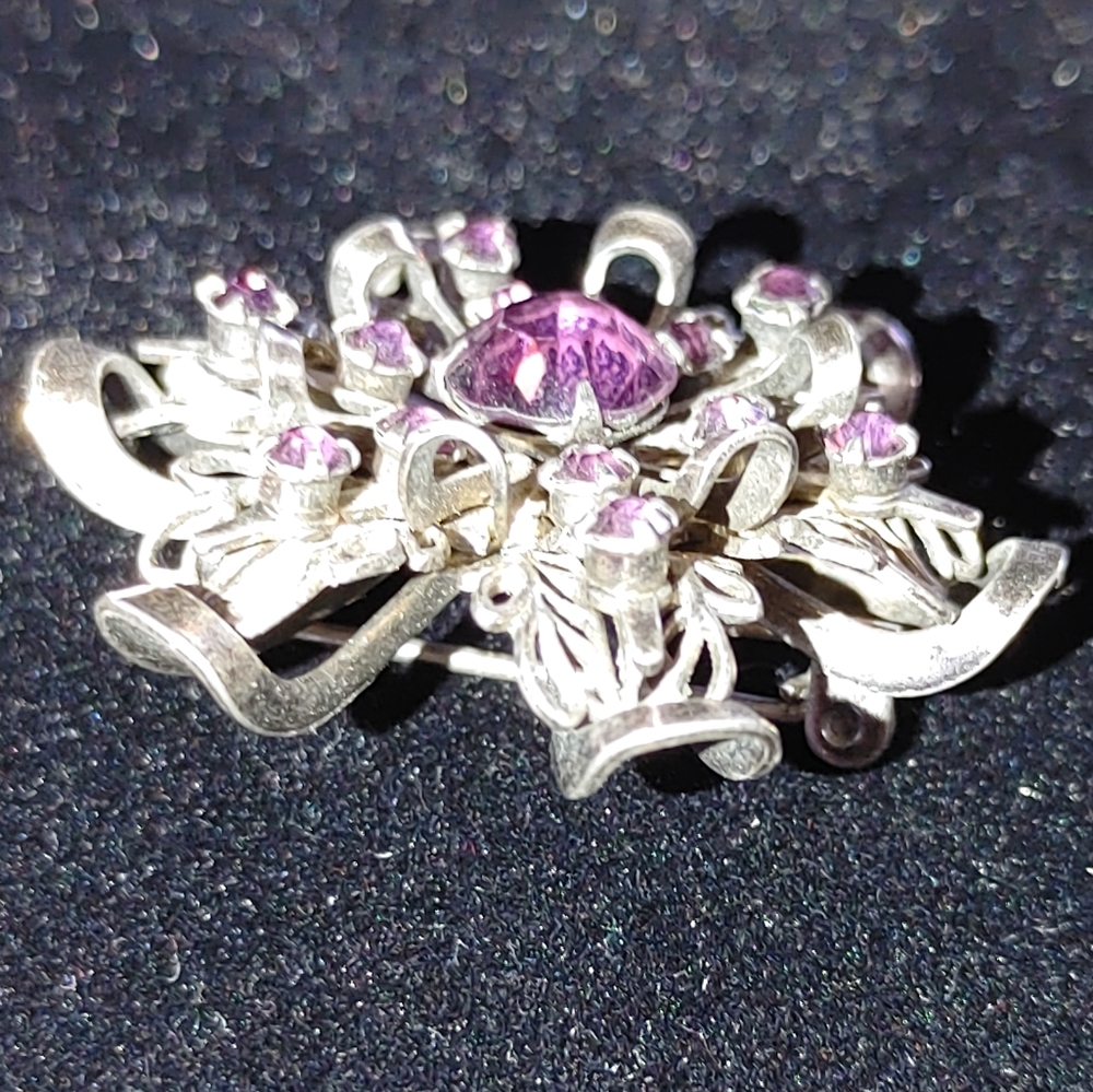 Vintage amethyst snowflake silvertone brooch - Picture 4 of 12
